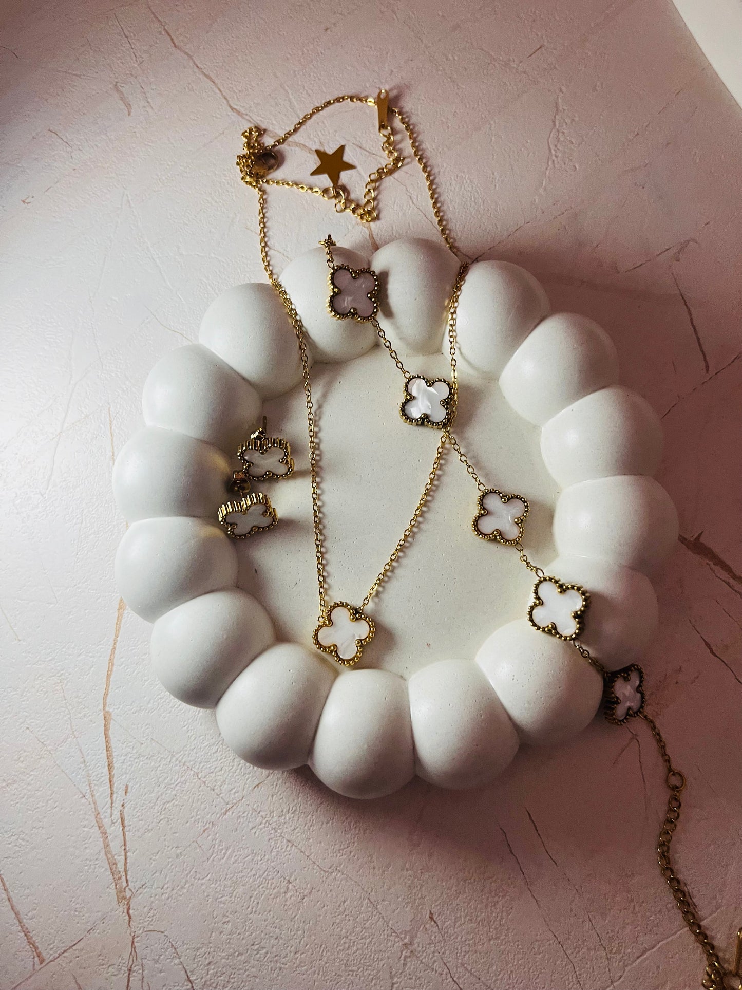White Golden Grace Jewelry Set – Necklace, Bracelet & Earrings Combo