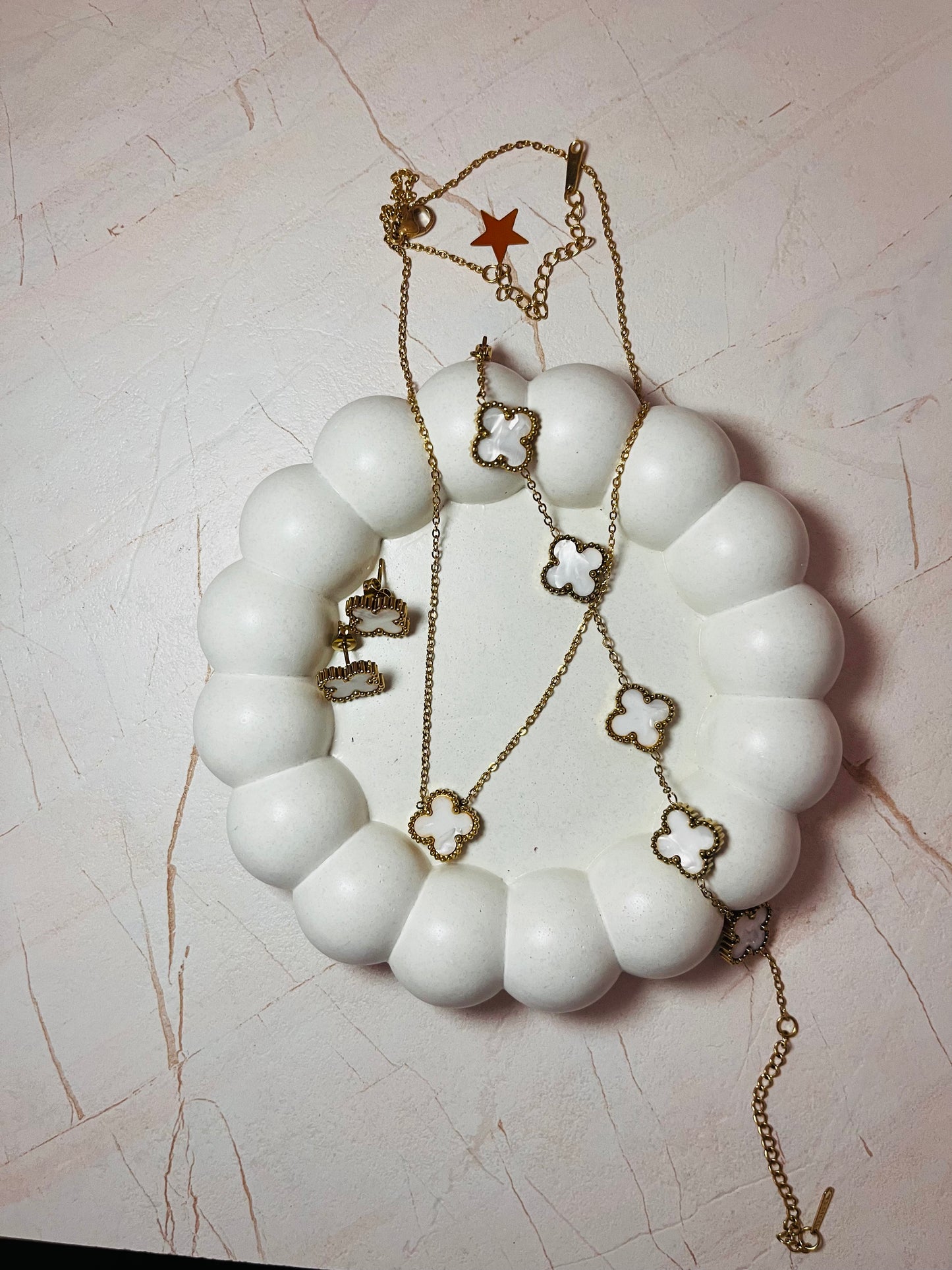White Golden Grace Jewelry Set – Necklace, Bracelet & Earrings Combo